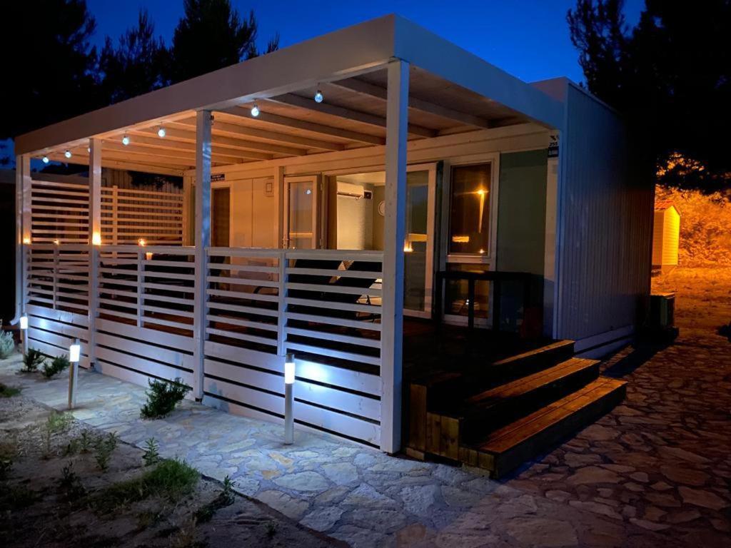 Mobilehome Ive U. Slavka เยเซรา ภายนอก รูปภาพ