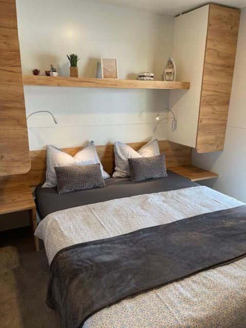 Mobilehome Ive U. Slavka เยเซรา ภายนอก รูปภาพ